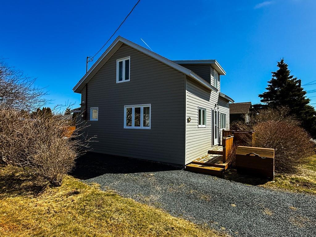 23 Mahaneys Lane, Carbonear, NL