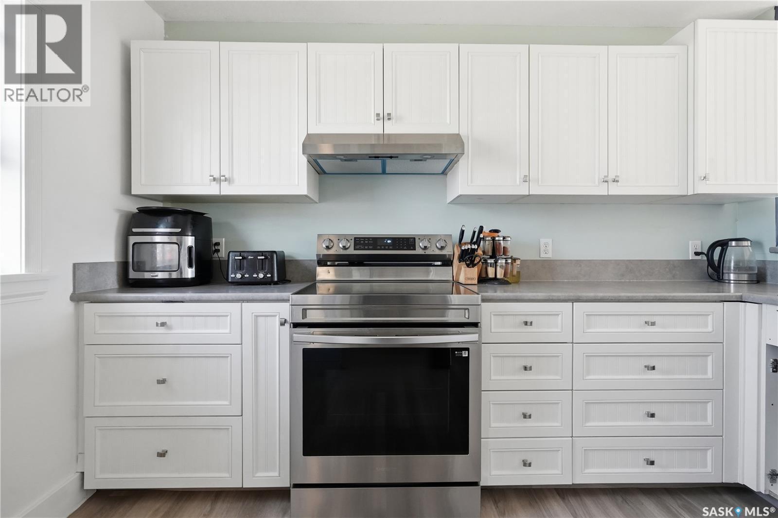 2425 Atkinson Street, Regina, SK - Indoor Photo Showing Kitchen