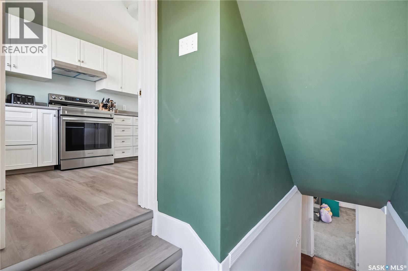 2425 Atkinson Street, Regina, SK - Indoor