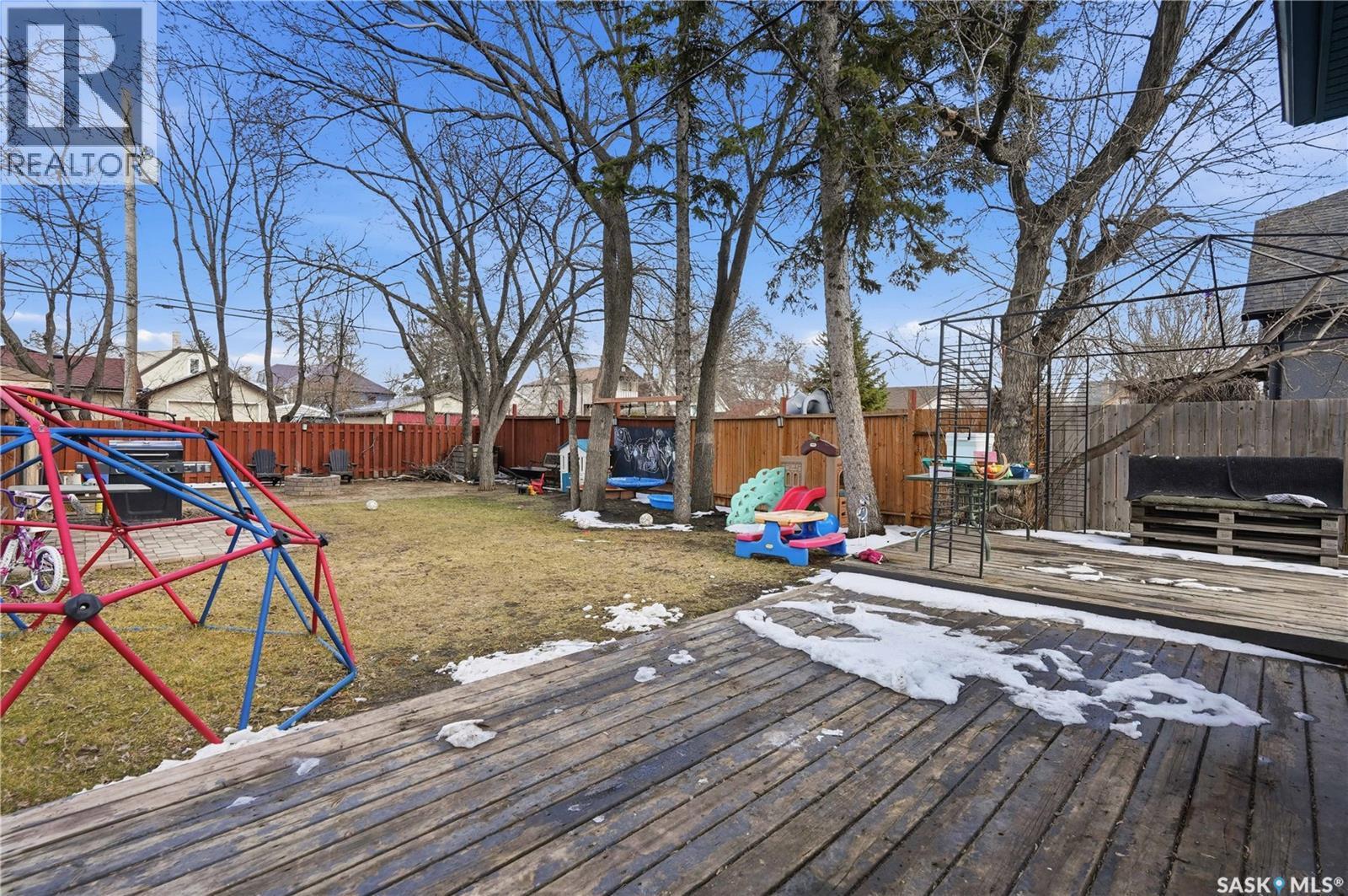 2425 Atkinson Street, Regina, SK - Outdoor With Deck Patio Veranda