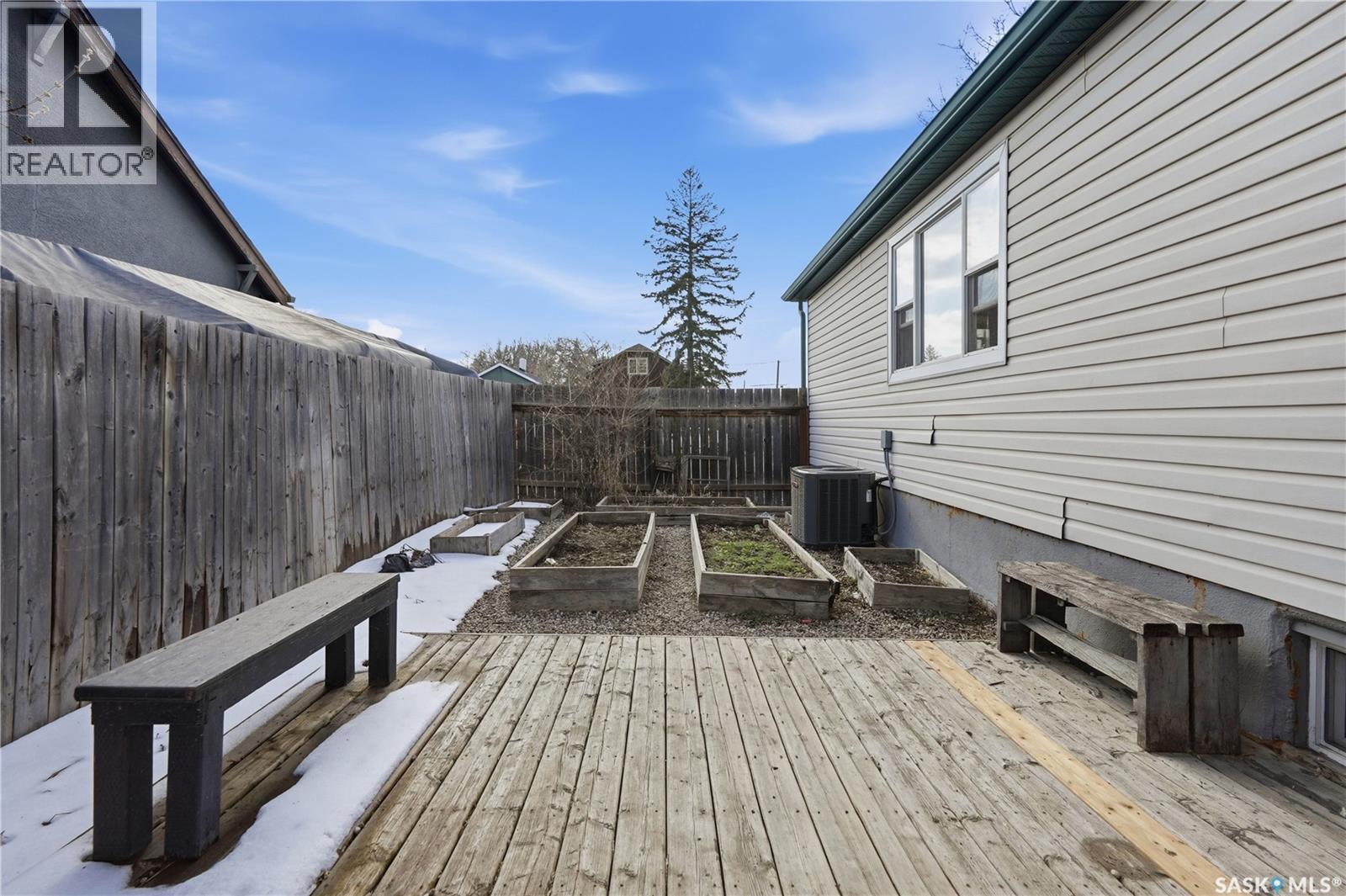 2425 Atkinson Street, Regina, SK - Outdoor With Deck Patio Veranda With Exterior