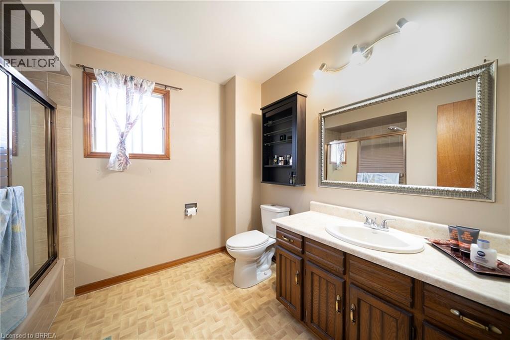 2057 Wincanton Crescent, Mississauga, ON - Indoor Photo Showing Bathroom