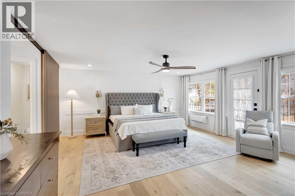 17 Braemar Place, Hamilton, ON - Indoor Photo Showing Bedroom