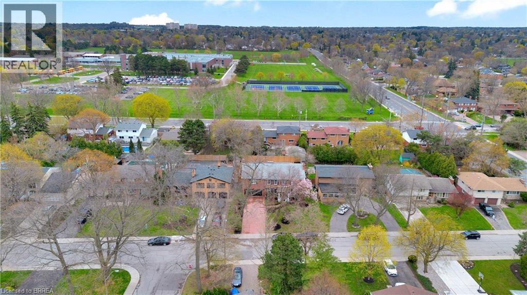 17 Braemar Place, Hamilton, ON - Outdoor With View
