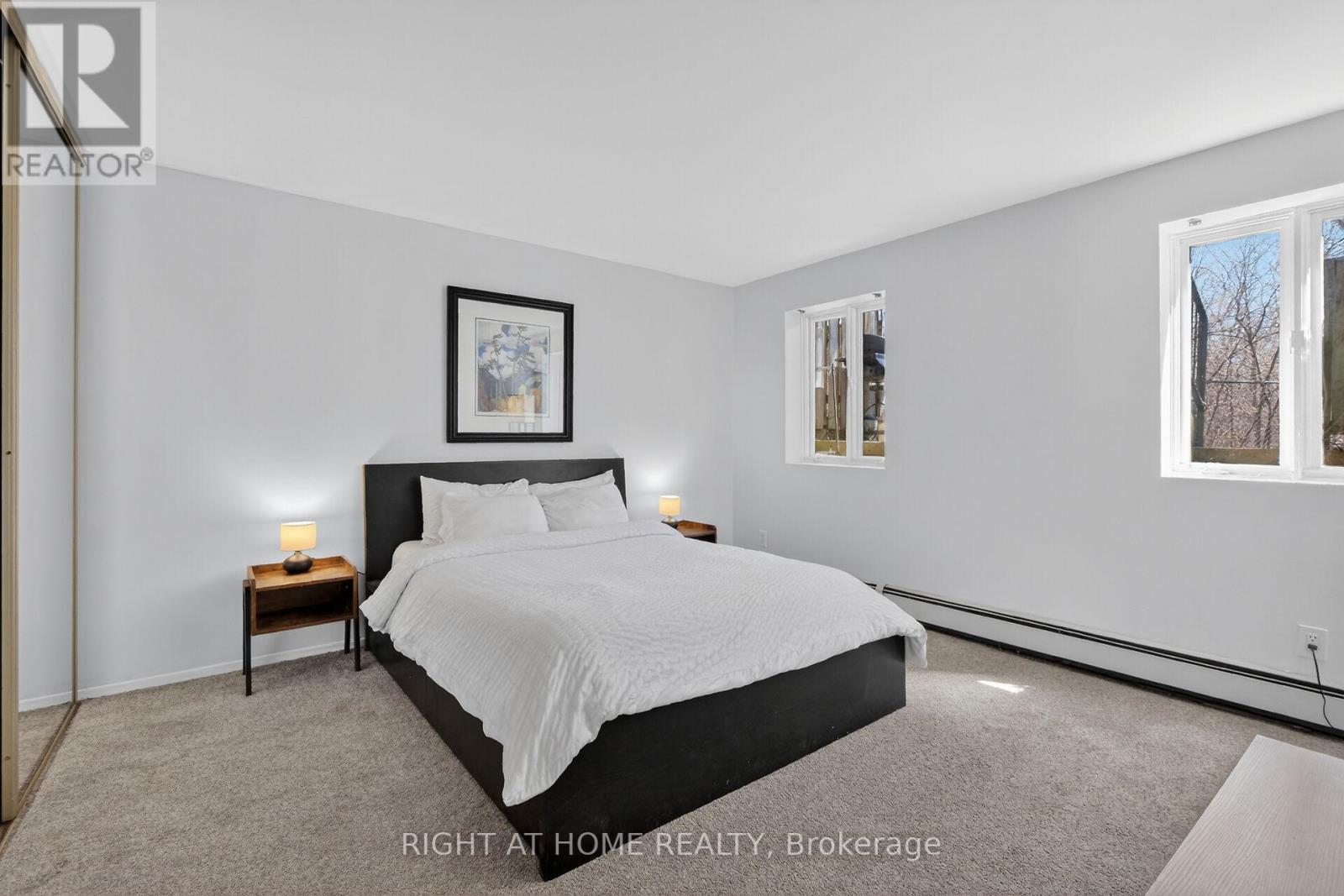 43 Crispin Private, Ottawa, ON - Indoor Photo Showing Bedroom