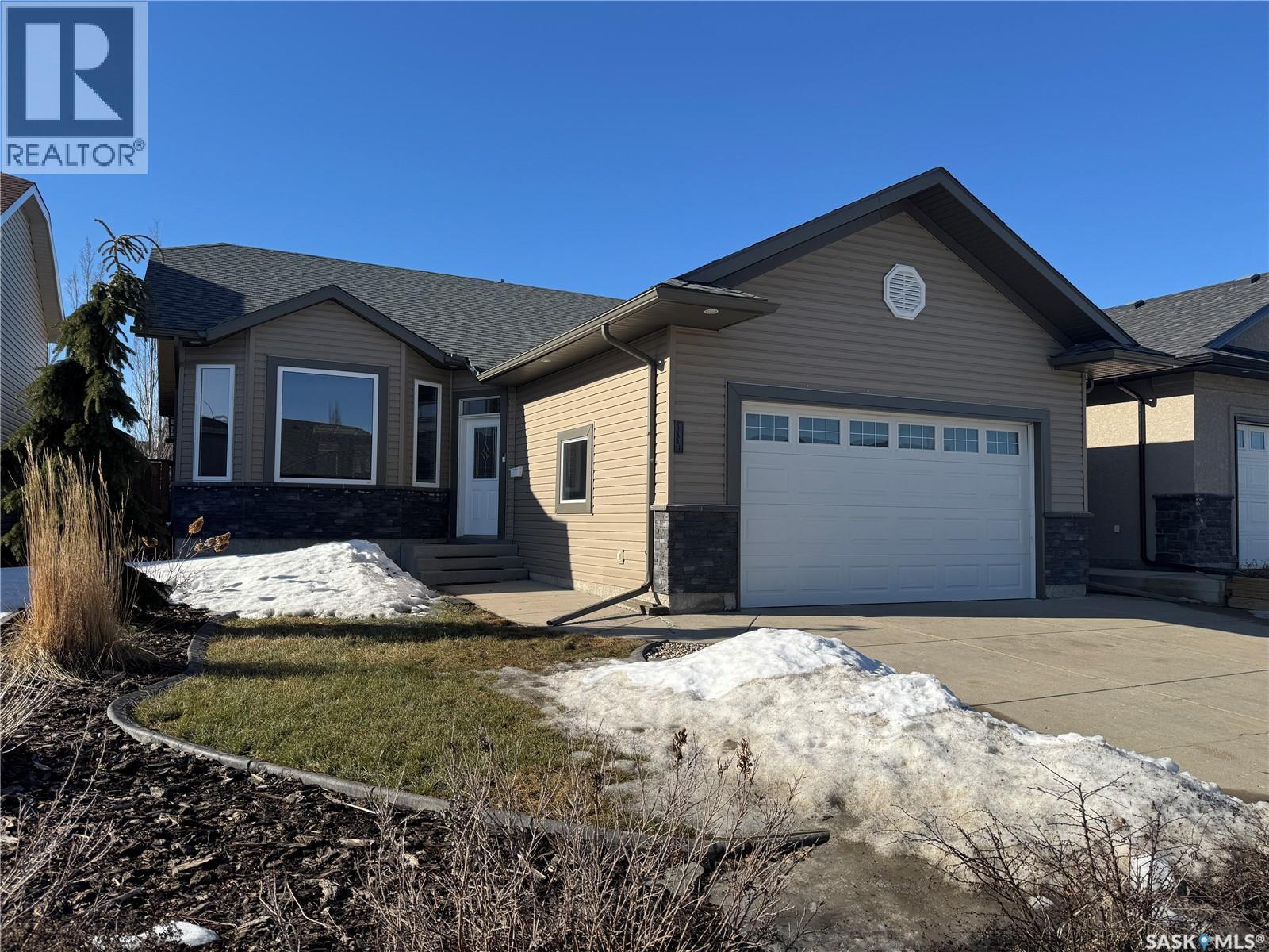 1118 Paton Lane, Saskatoon, SK - Outdoor With Facade