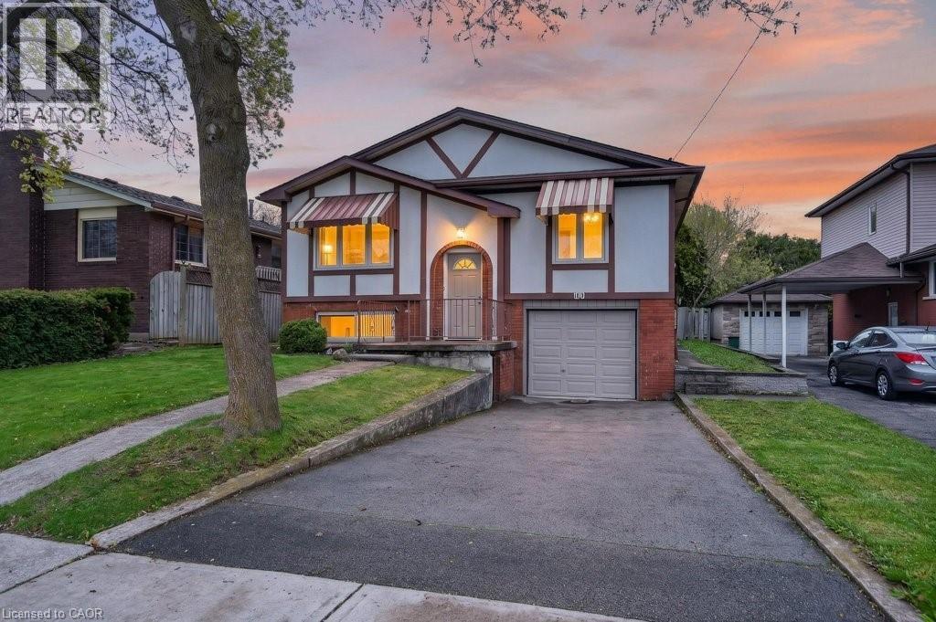 190 Deschene Avenue, Hamilton, ON - Outdoor With Facade