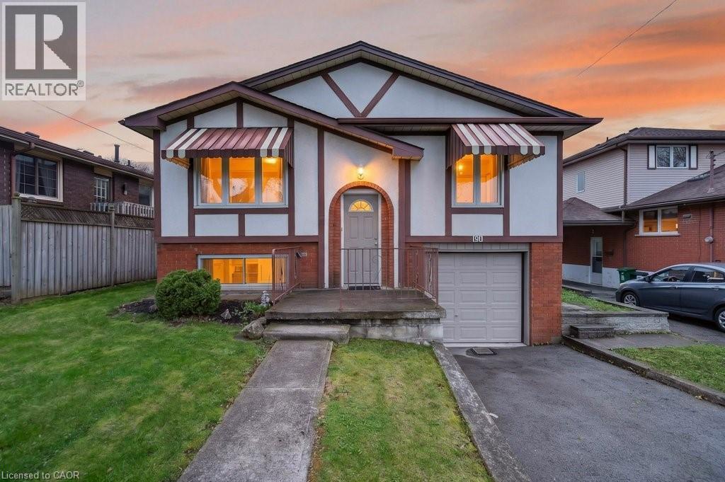 190 Deschene Avenue, Hamilton, ON - Outdoor With Facade