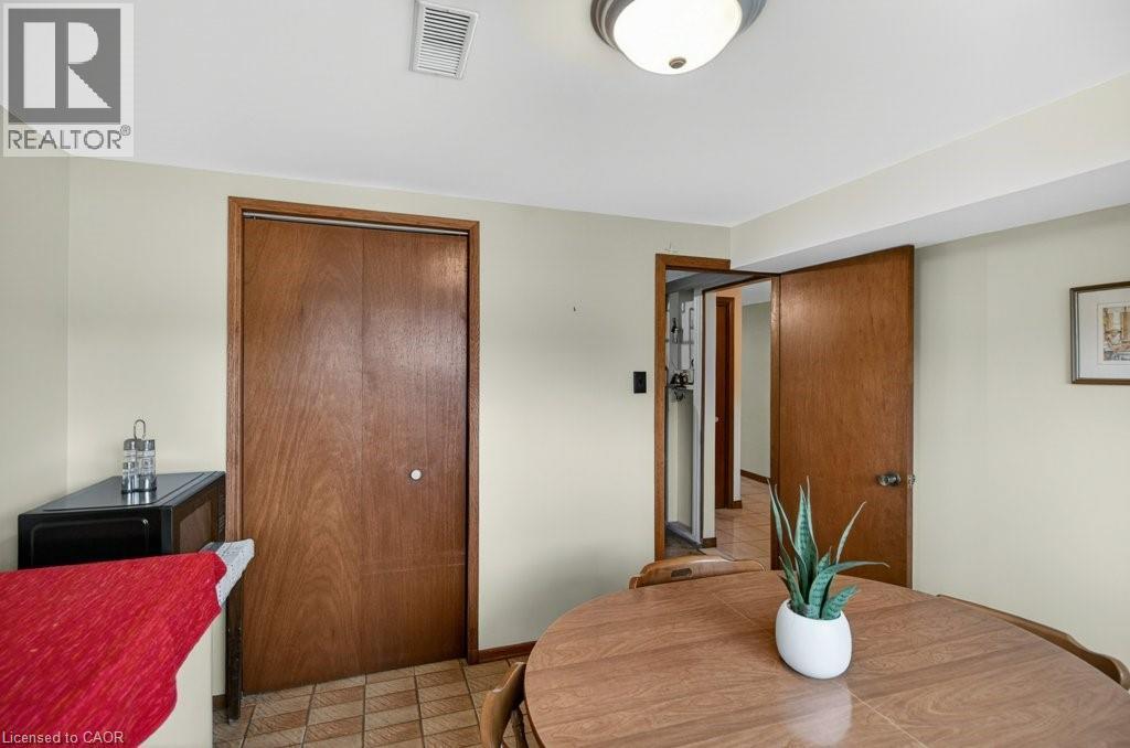 190 Deschene Avenue, Hamilton, ON - Indoor