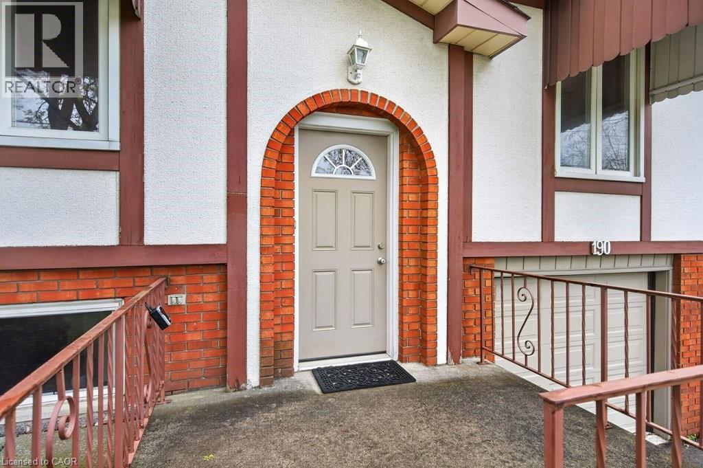 190 Deschene Avenue, Hamilton, ON - Outdoor With Exterior