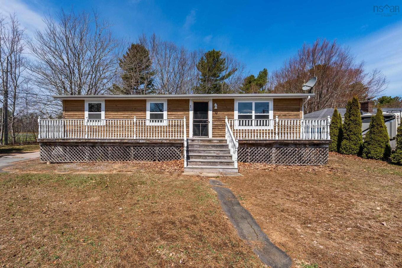 1 Pinecrest Drive, Middleton, NS