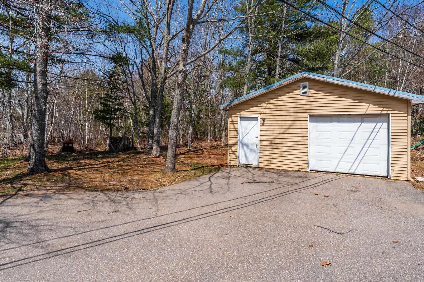 1 Pinecrest Drive, Middleton, NS