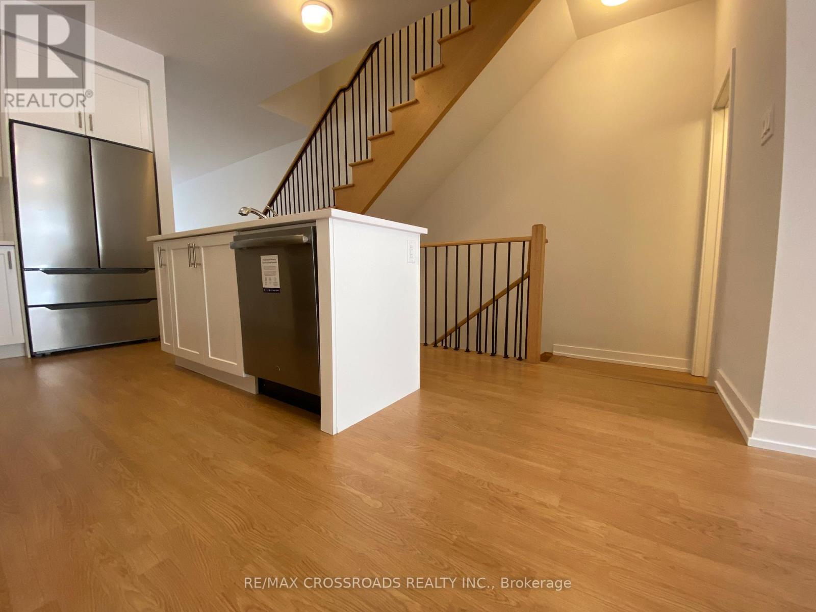 68 Stauffer Crescent, Markham, ON - Indoor Photo Showing Other Room
