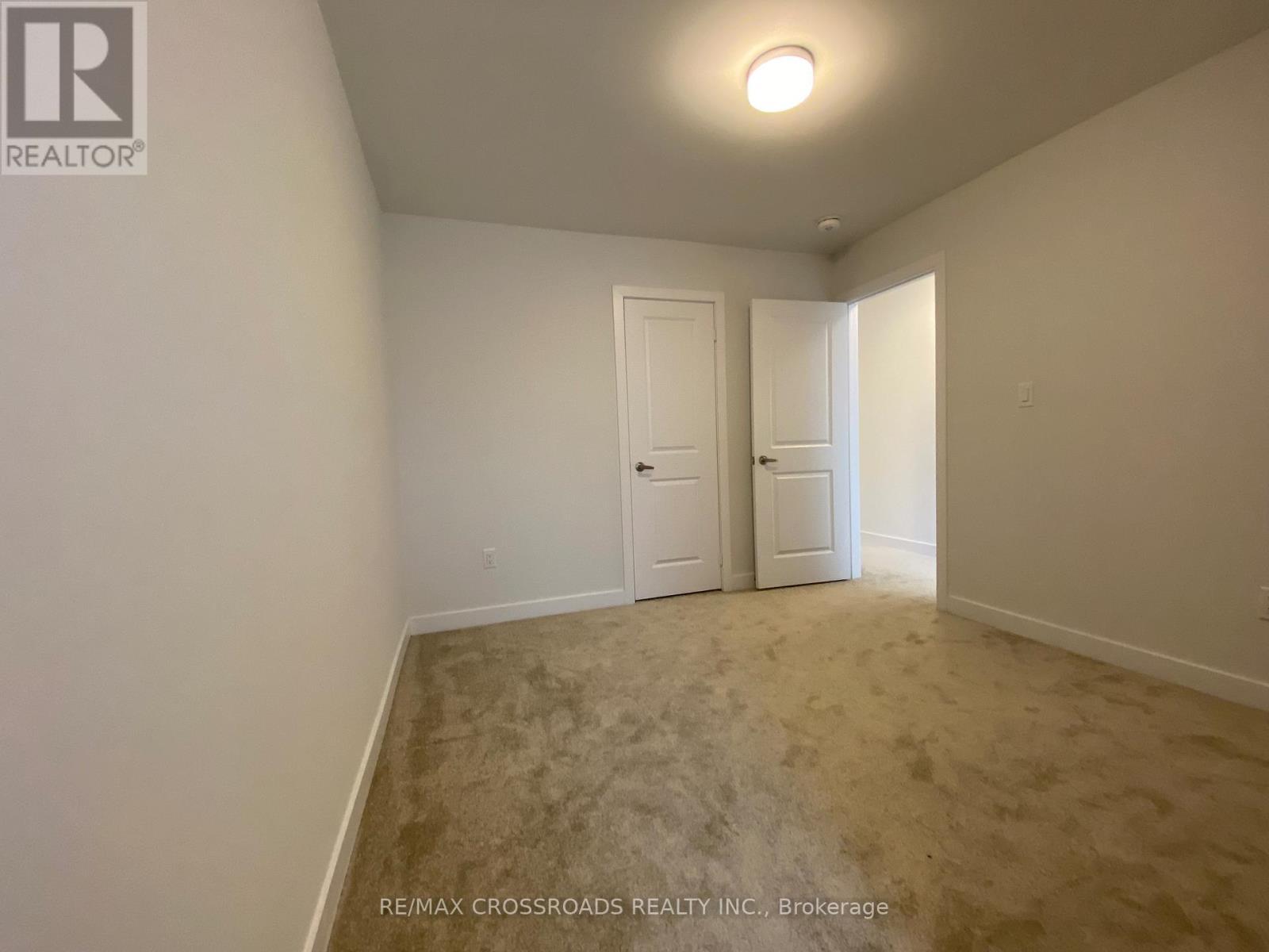 68 Stauffer Crescent, Markham, ON - Indoor Photo Showing Other Room