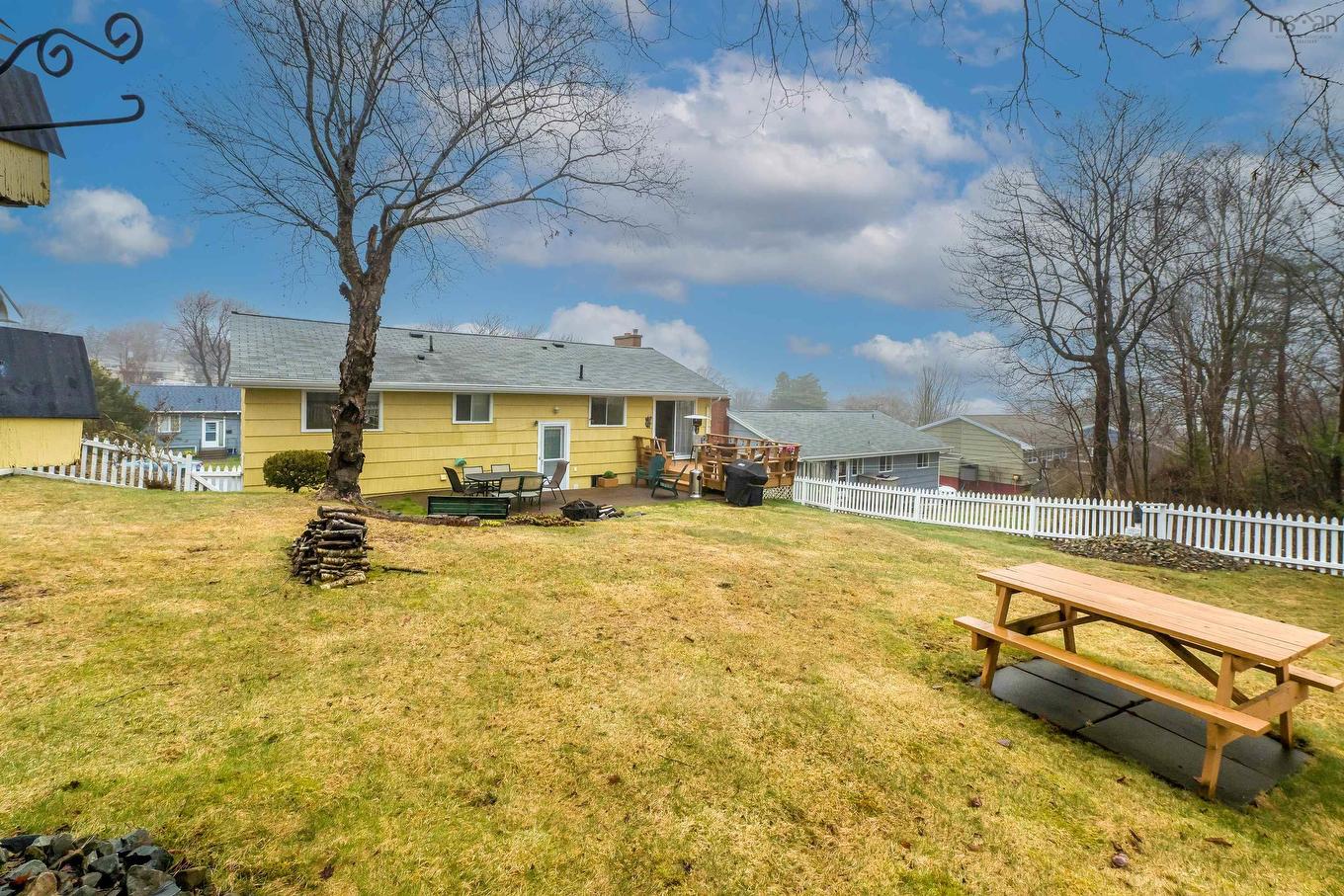 32 Canary Crescent, Halifax, NS