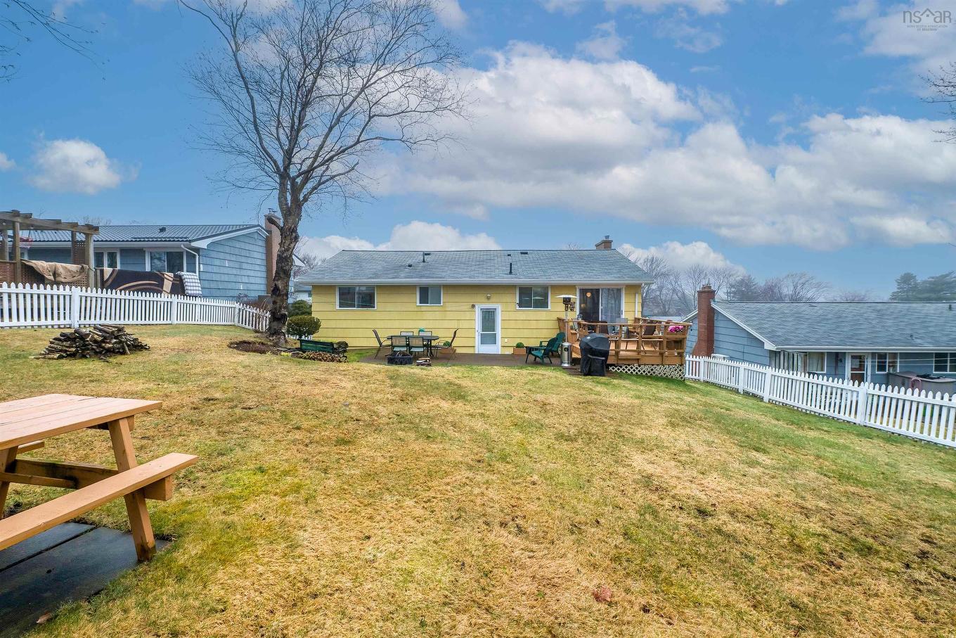 32 Canary Crescent, Halifax, NS