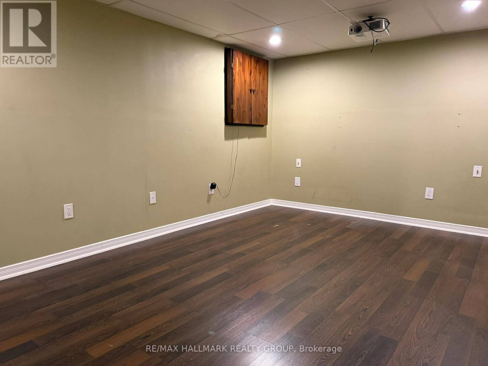 2912 Fairlea Crescent, Ottawa, ON - Indoor Photo Showing Other Room
