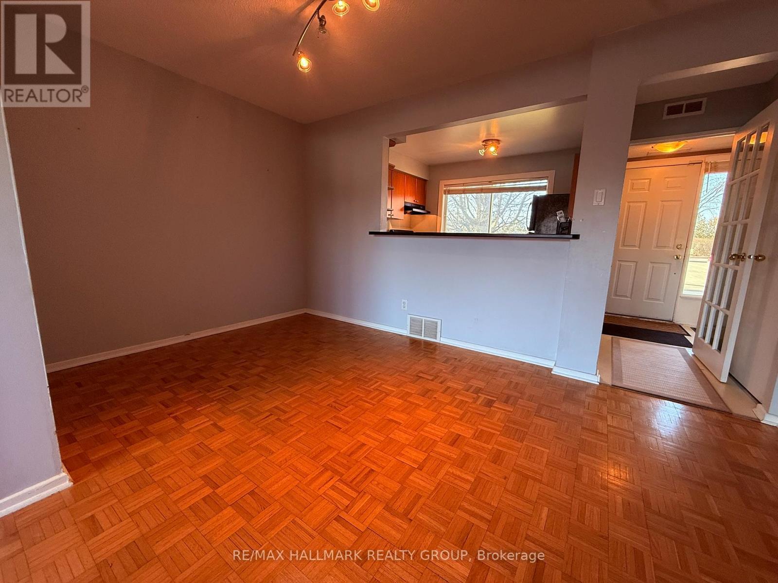 2912 Fairlea Crescent, Ottawa, ON - Indoor Photo Showing Other Room