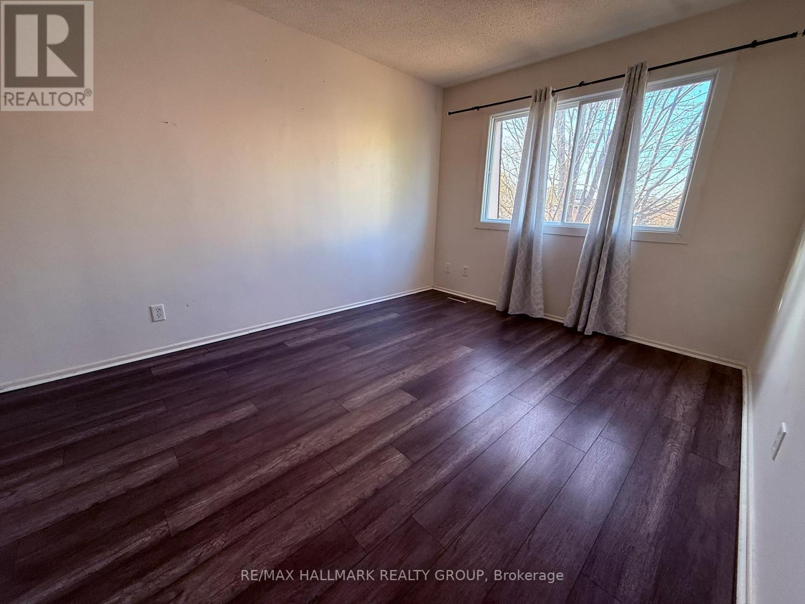 2912 Fairlea Crescent, Ottawa, ON - Indoor Photo Showing Other Room