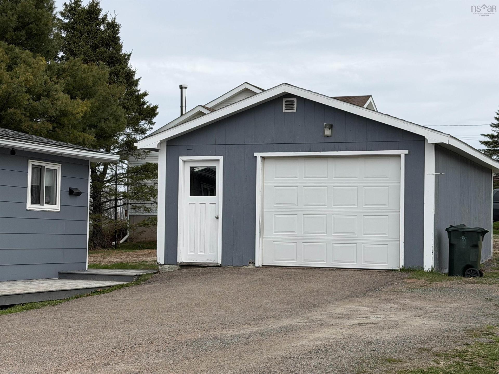 152 Willow Street, Amherst, NS