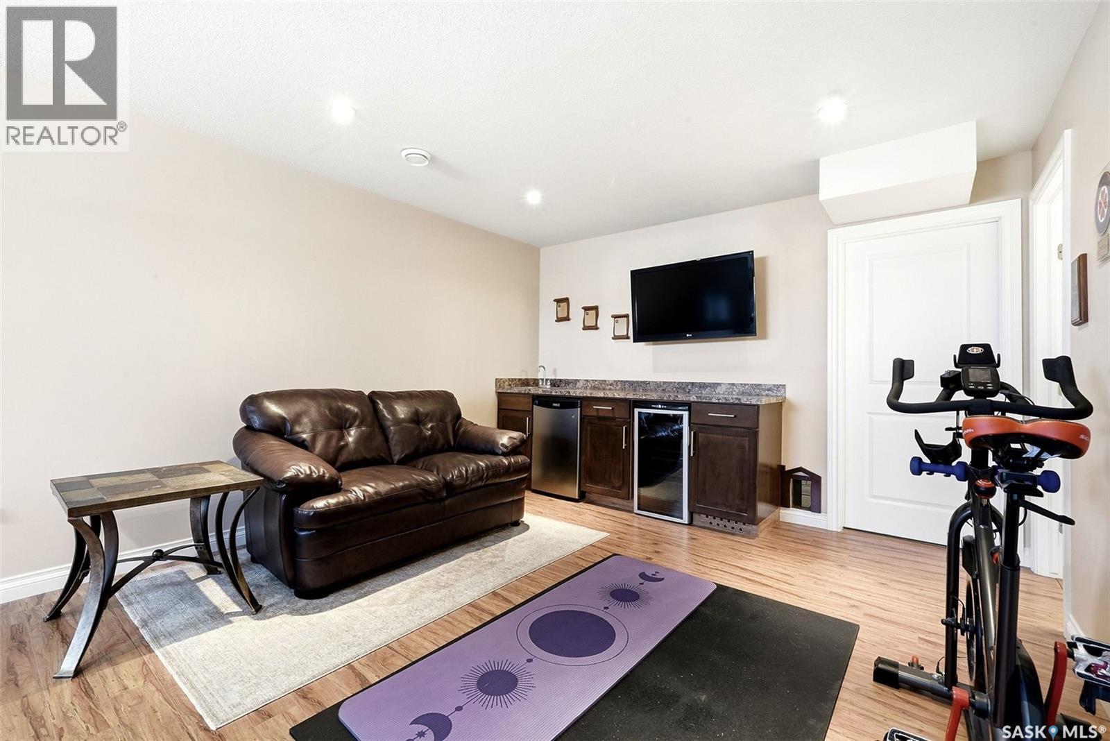 24 Bardel Crescent, Pilot Butte, SK - Indoor