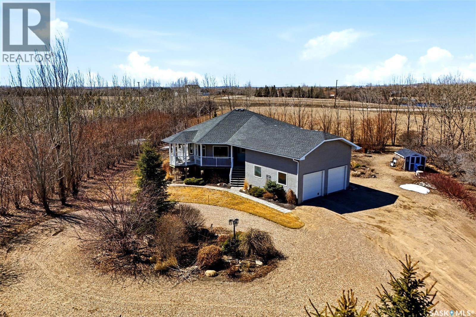 24 Bardel Crescent, Pilot Butte, SK - Outdoor