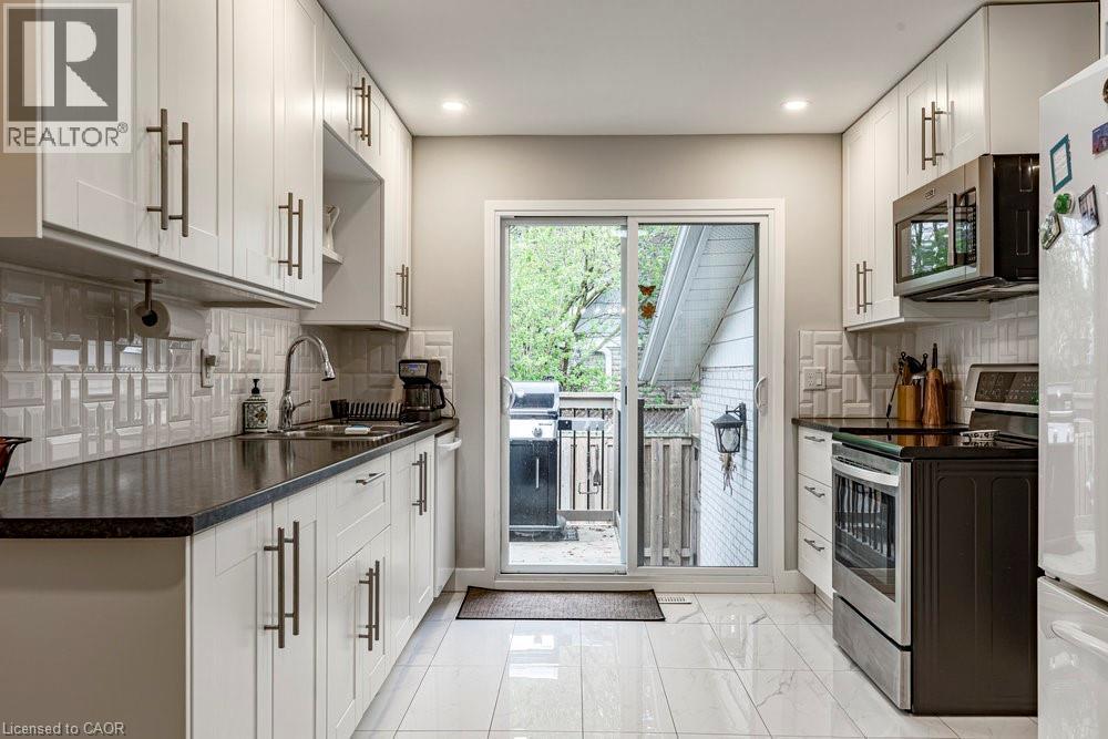 1345 Ester Drive, Burlington, ON - Indoor Photo Showing Kitchen With Double Sink