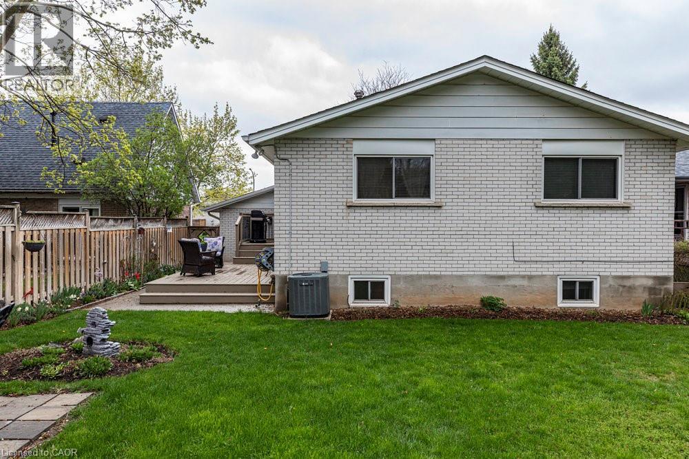 1345 Ester Drive, Burlington, ON - Outdoor With Exterior