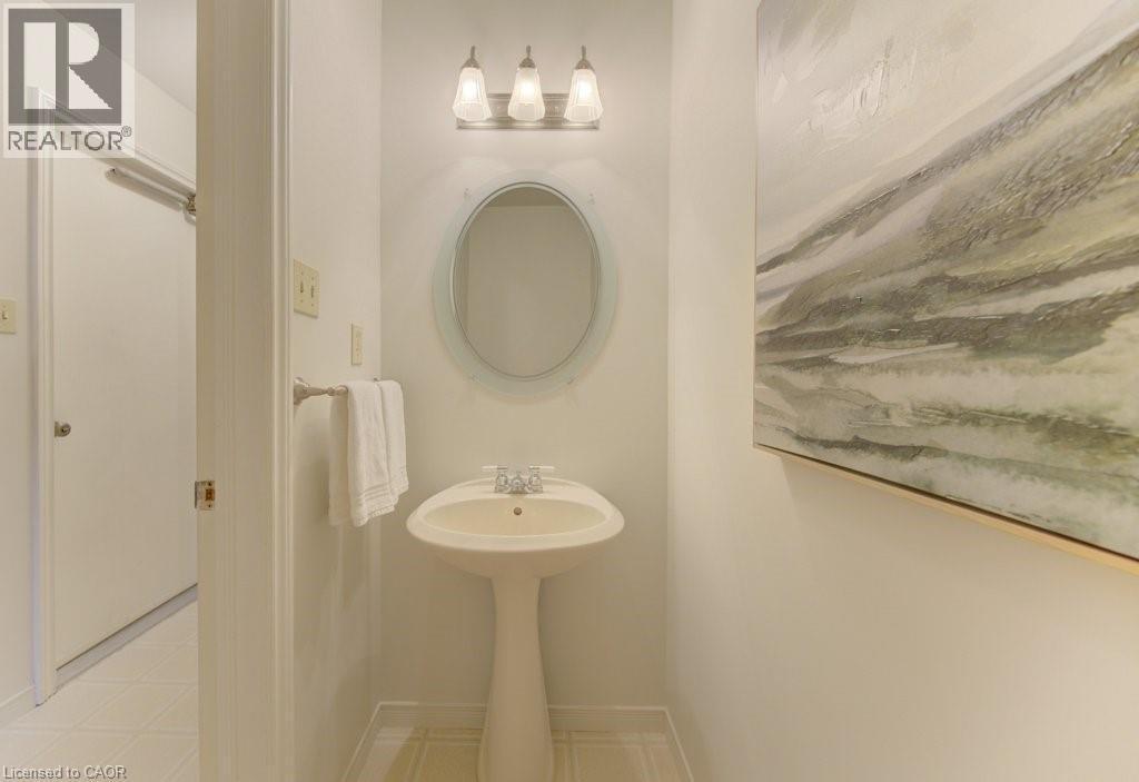 333 Calvington Place, Waterloo, ON - Indoor Photo Showing Bathroom