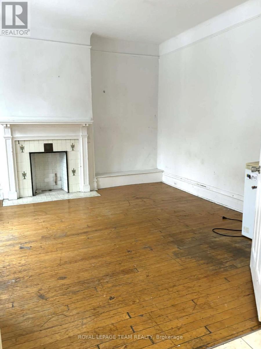 169 Holmwood Avenue, Ottawa, ON - Indoor Photo Showing Other Room