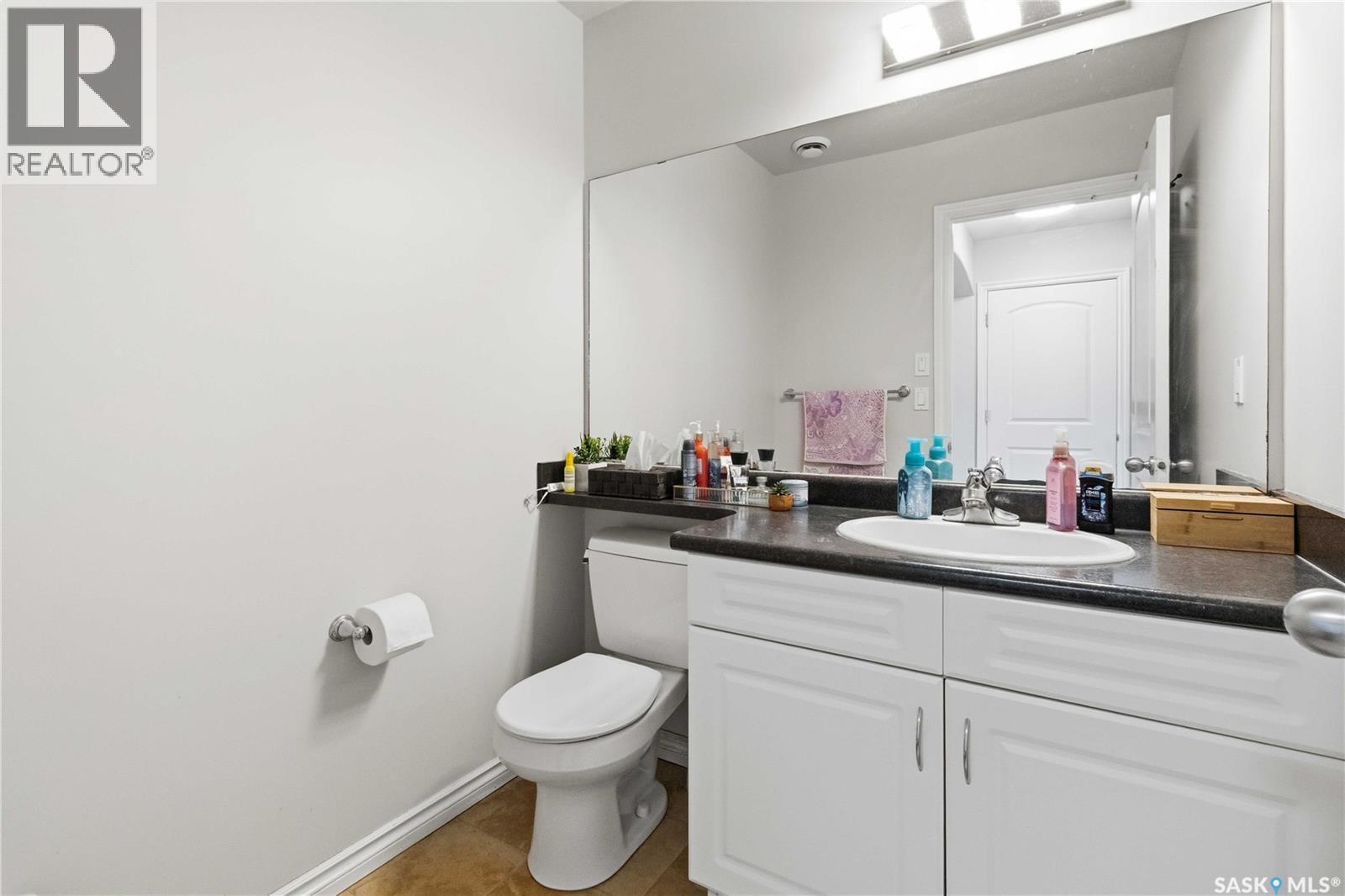 610 Stonebridge Common, Saskatoon, SK - Indoor Photo Showing Bathroom