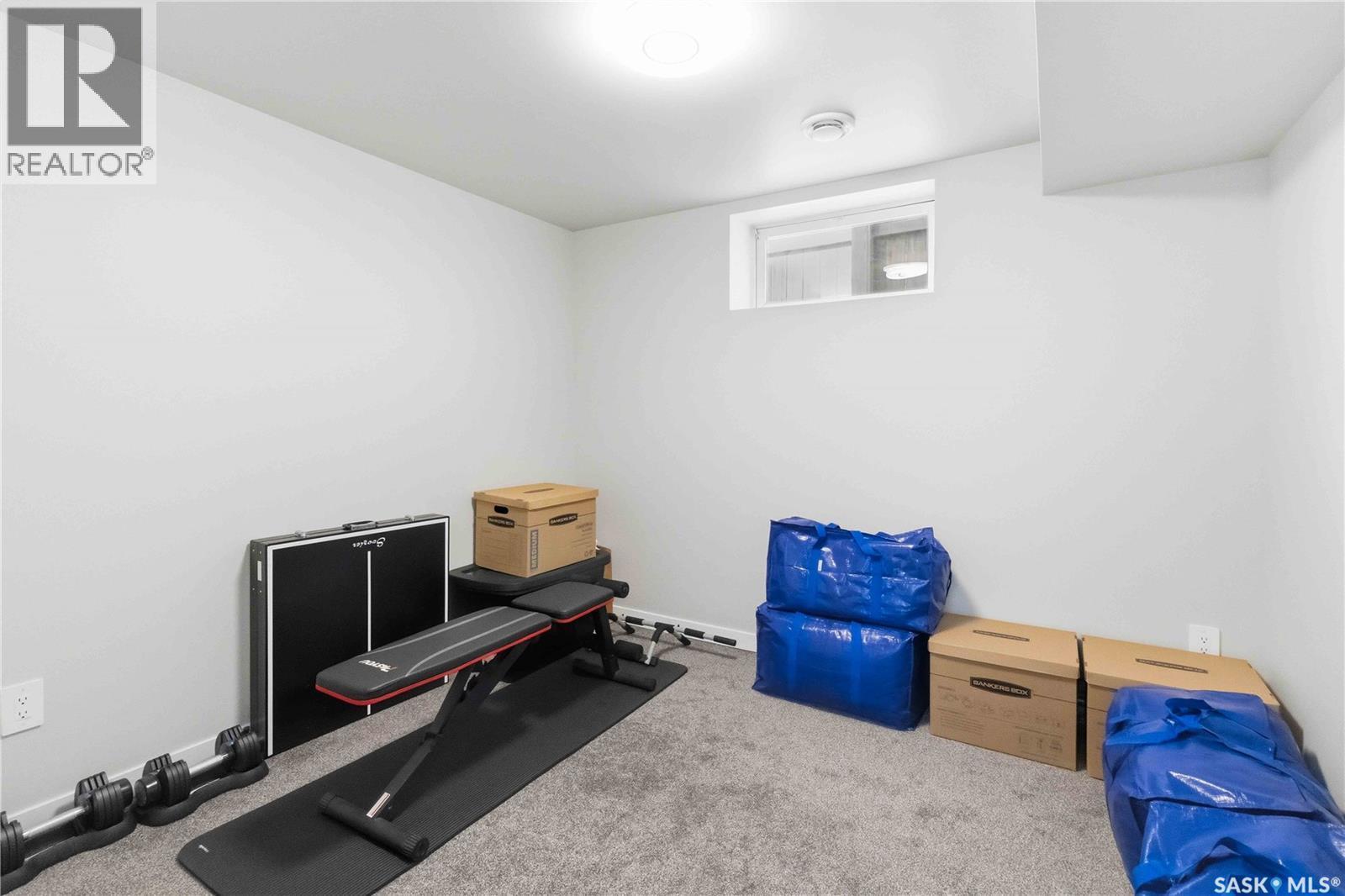 610 Stonebridge Common, Saskatoon, SK - Indoor Photo Showing Other Room