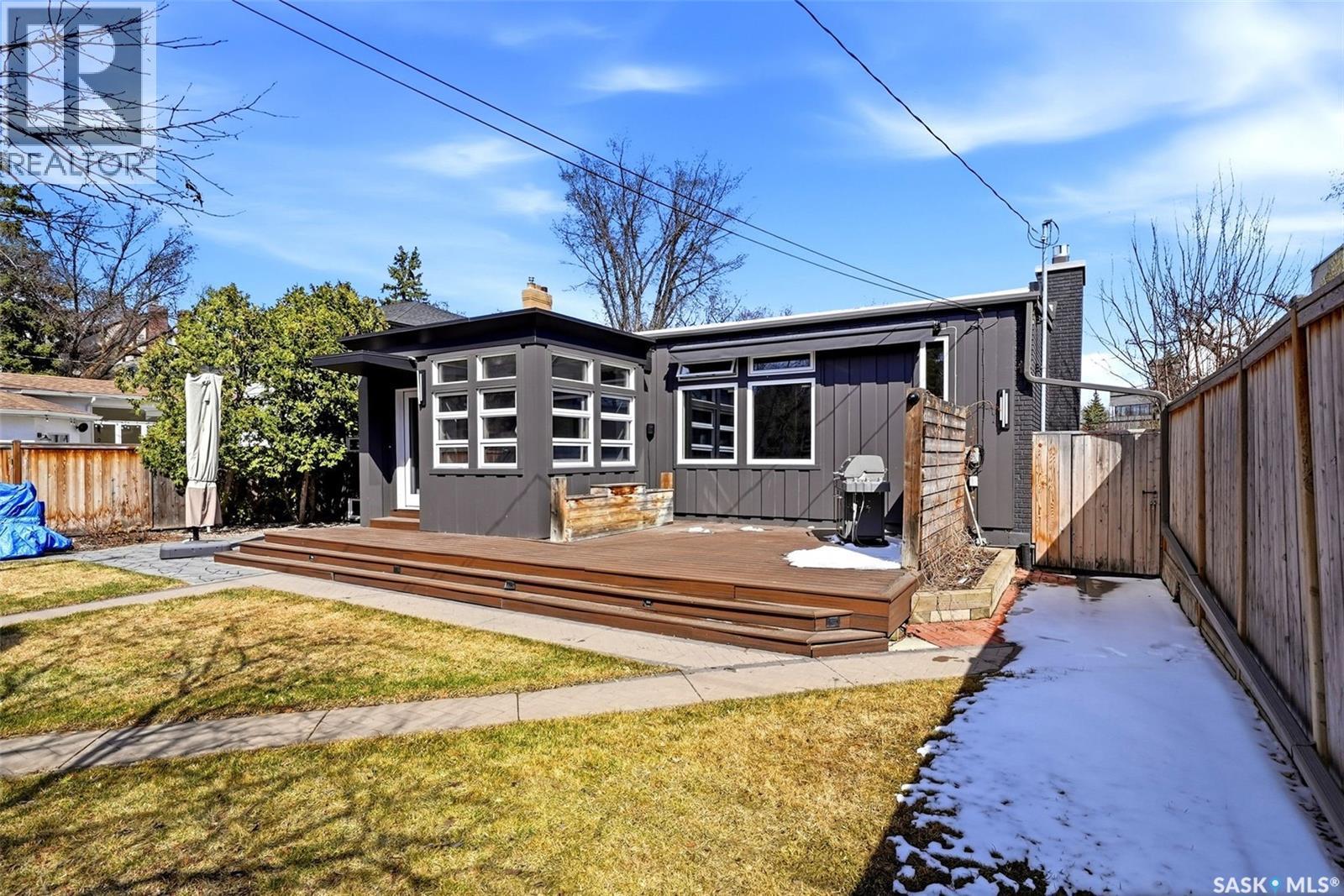 3330 Albert Street, Regina, SK - Outdoor With Deck Patio Veranda