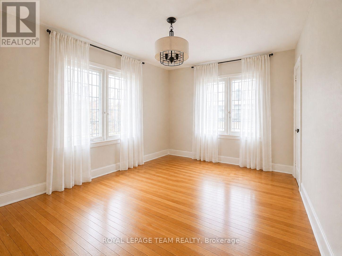 digitally altered to remove tenants' belongings - 84 Riverdale Avenue, Ottawa, ON - Indoor Photo Showing Other Room