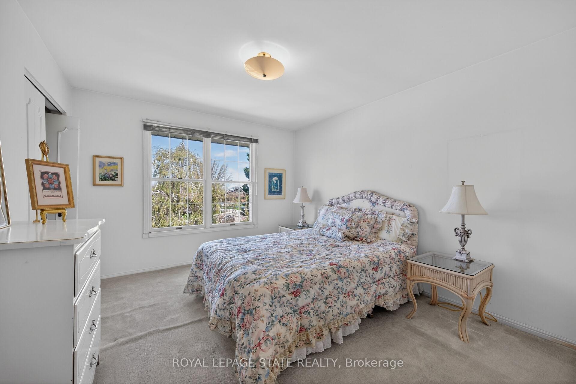126 Forest Hill Crescent, Hamilton, ON - Indoor Photo Showing Bedroom
