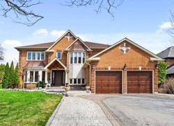 409 Alex Doner Drive Newmarket, ON L3X 1C6