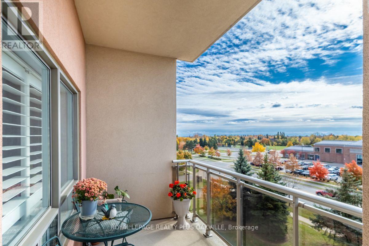 403 - 1499 Nottinghill Gate, Oakville, ON - Outdoor With View With Exterior