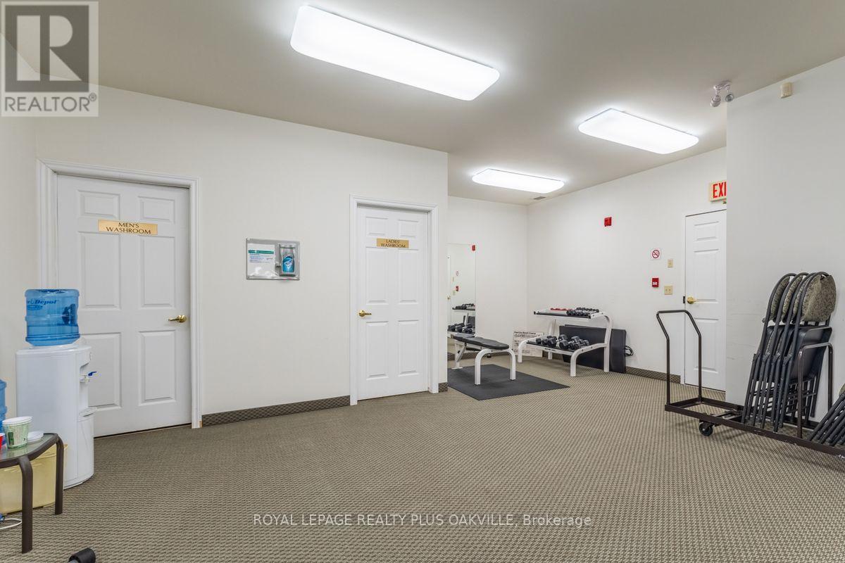 403 - 1499 Nottinghill Gate, Oakville, ON - Indoor