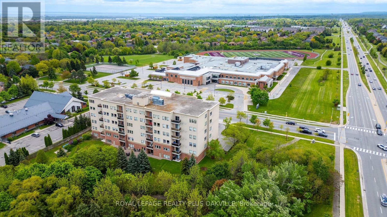 403 - 1499 Nottinghill Gate, Oakville, ON - Outdoor With View
