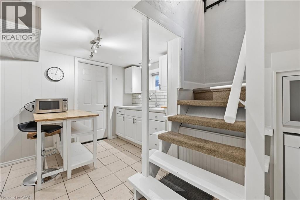 81 Carrick Avenue, Hamilton, ON - Indoor Photo Showing Other Room