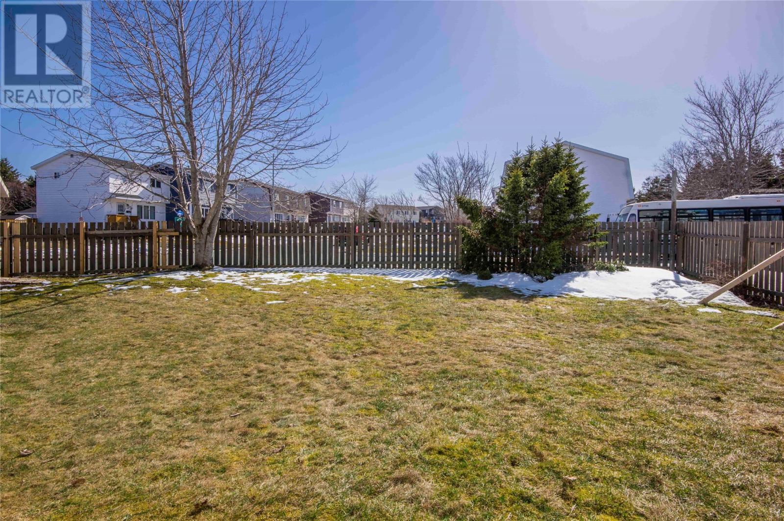 12 White Place, Mount Pearl, NL - Outdoor