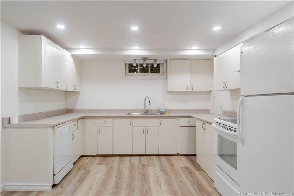 2 Robin Dr, Fredericton, NB