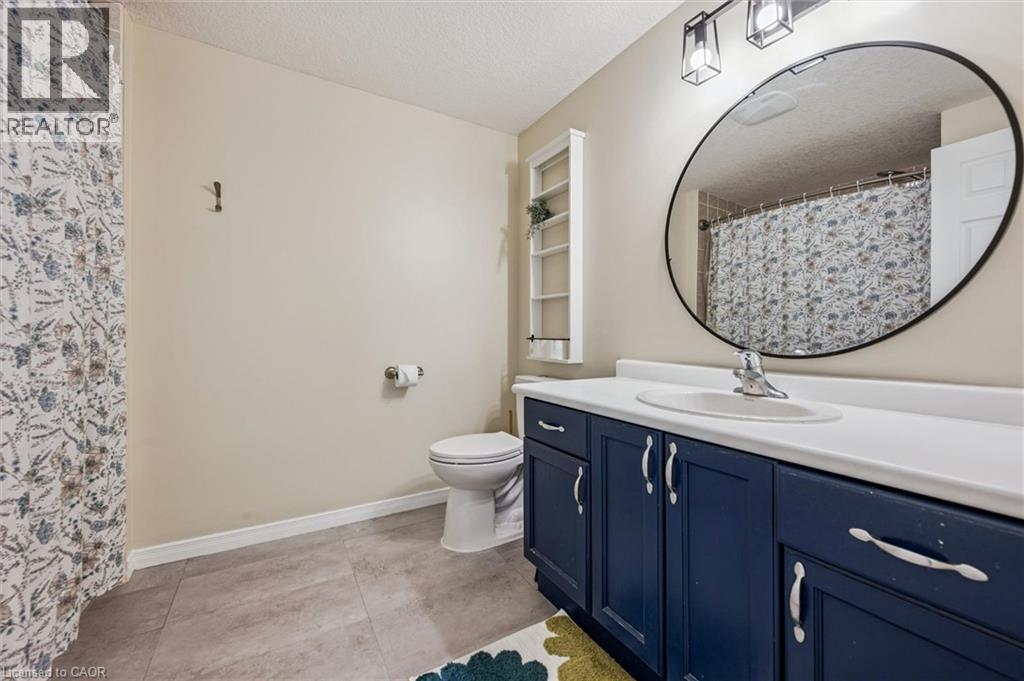 51 Cannes Street, Kitchener, ON - Indoor Photo Showing Bathroom
