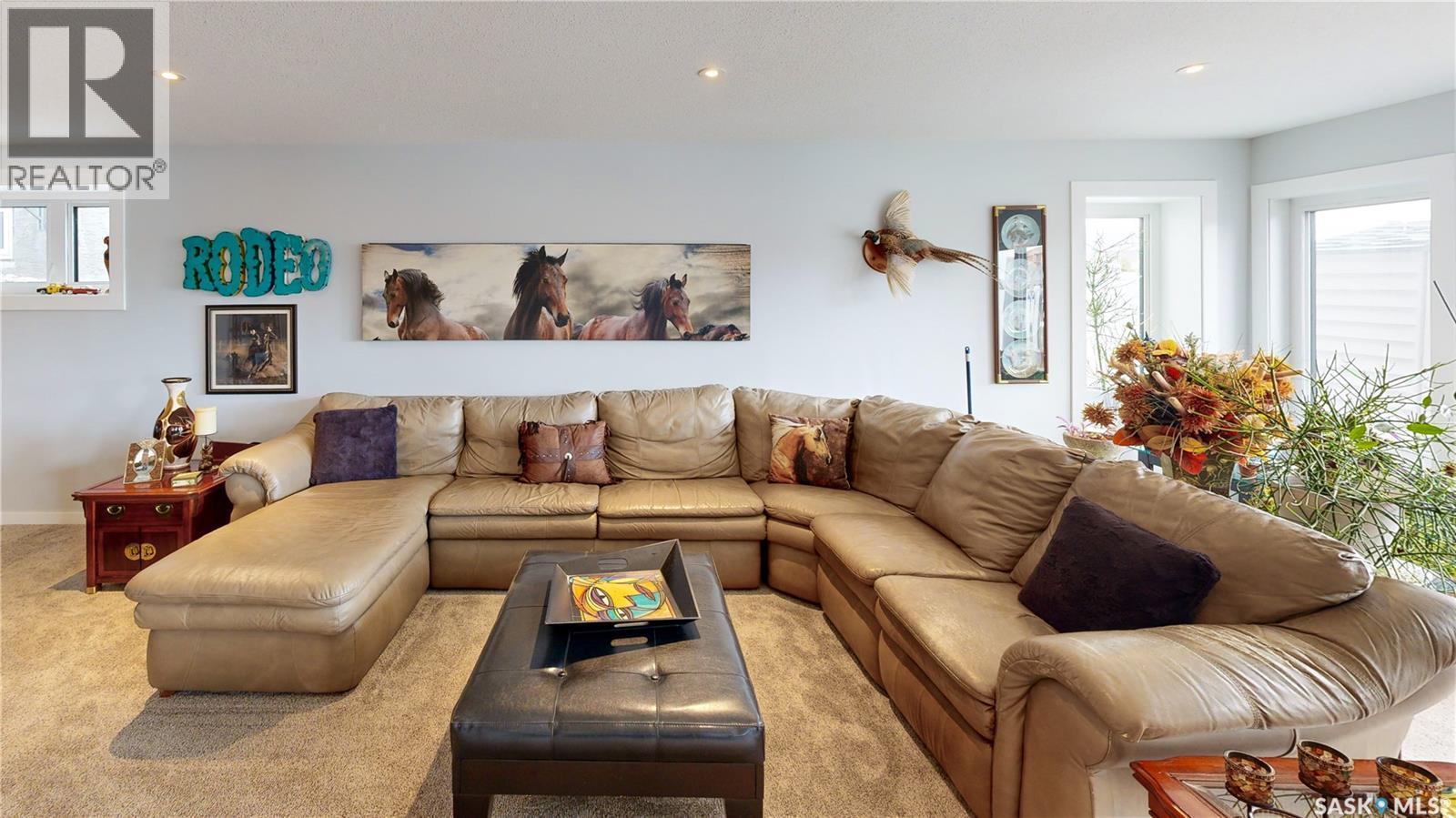 4369 Albulet Drive, Regina, SK - Indoor Photo Showing Living Room