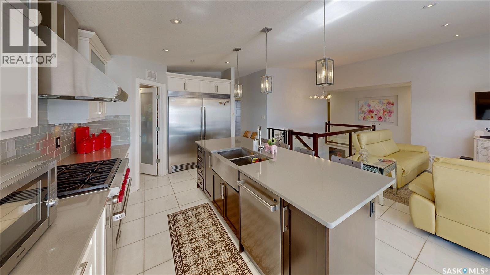 4369 Albulet Drive, Regina, SK - Indoor Photo Showing Kitchen With Double Sink With Upgraded Kitchen