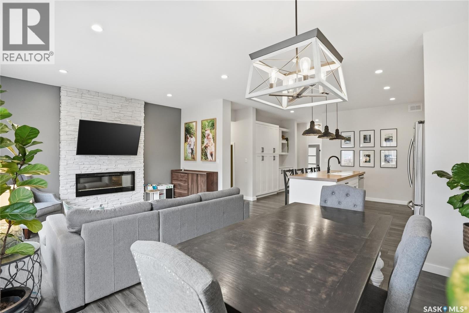 331 Dagnone Crescent, Saskatoon, SK