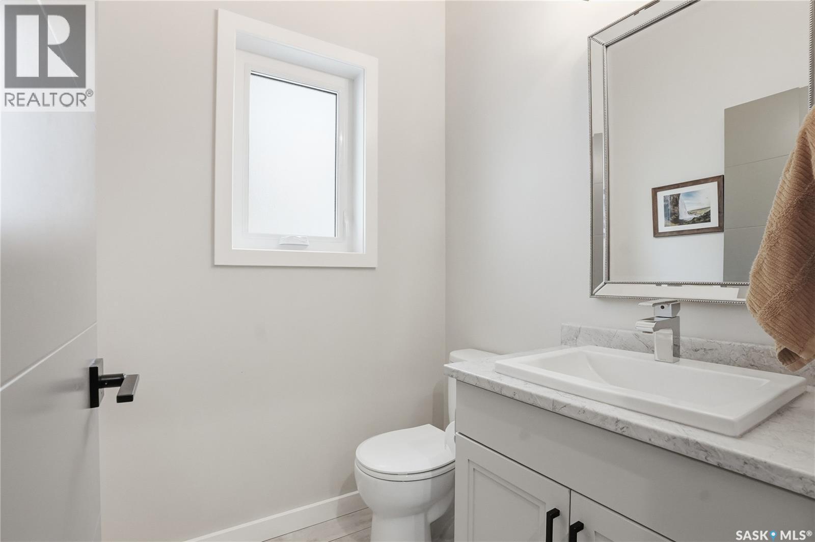331 Dagnone Crescent, Saskatoon, SK