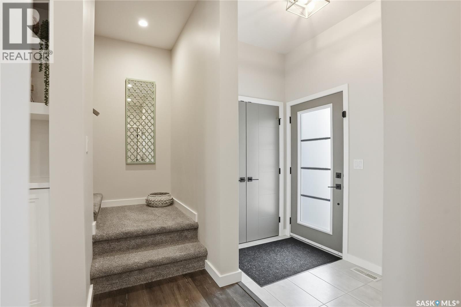 331 Dagnone Crescent, Saskatoon, SK