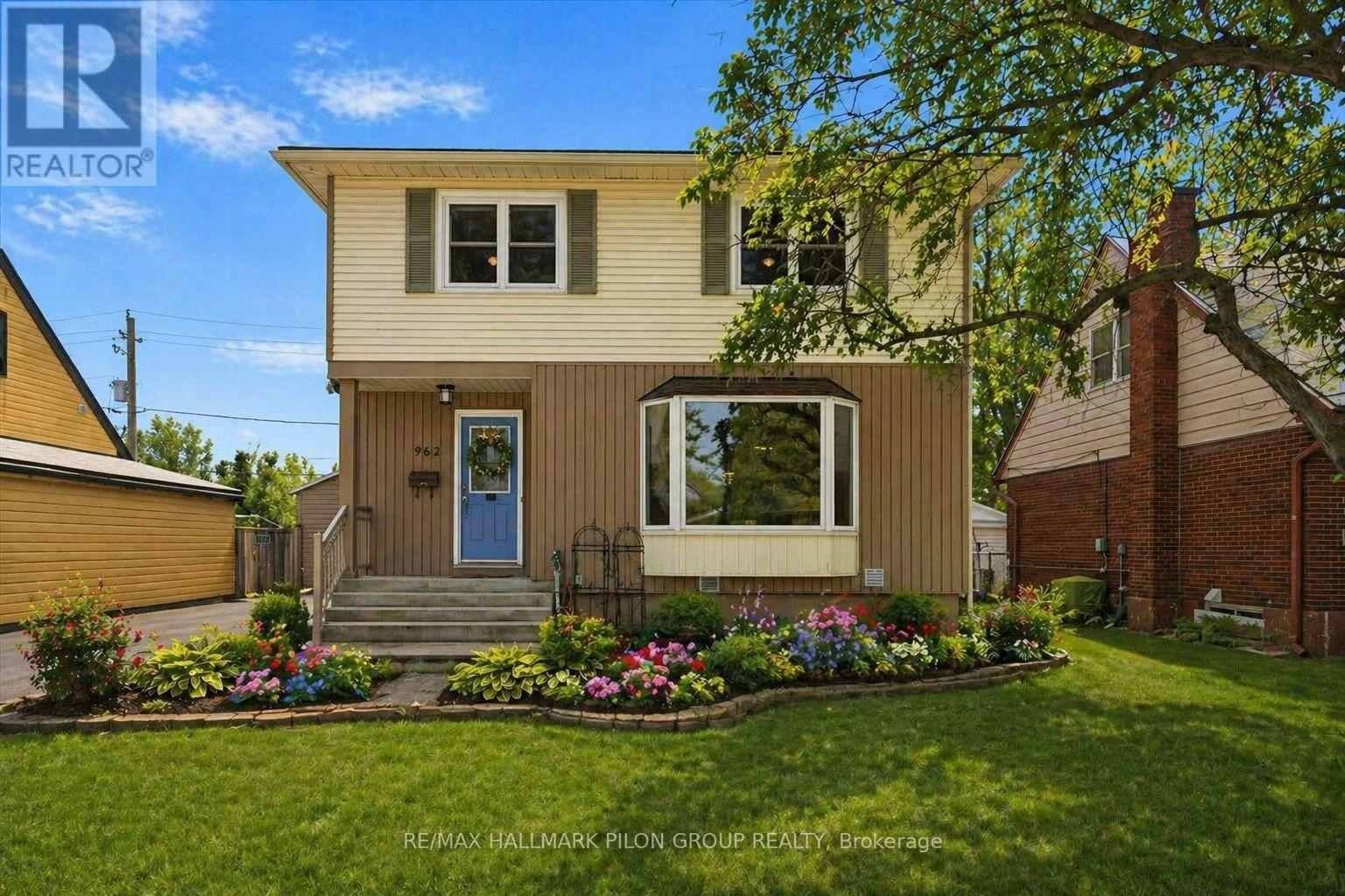 962 Weston Drive, Ottawa, ON - Outdoor
