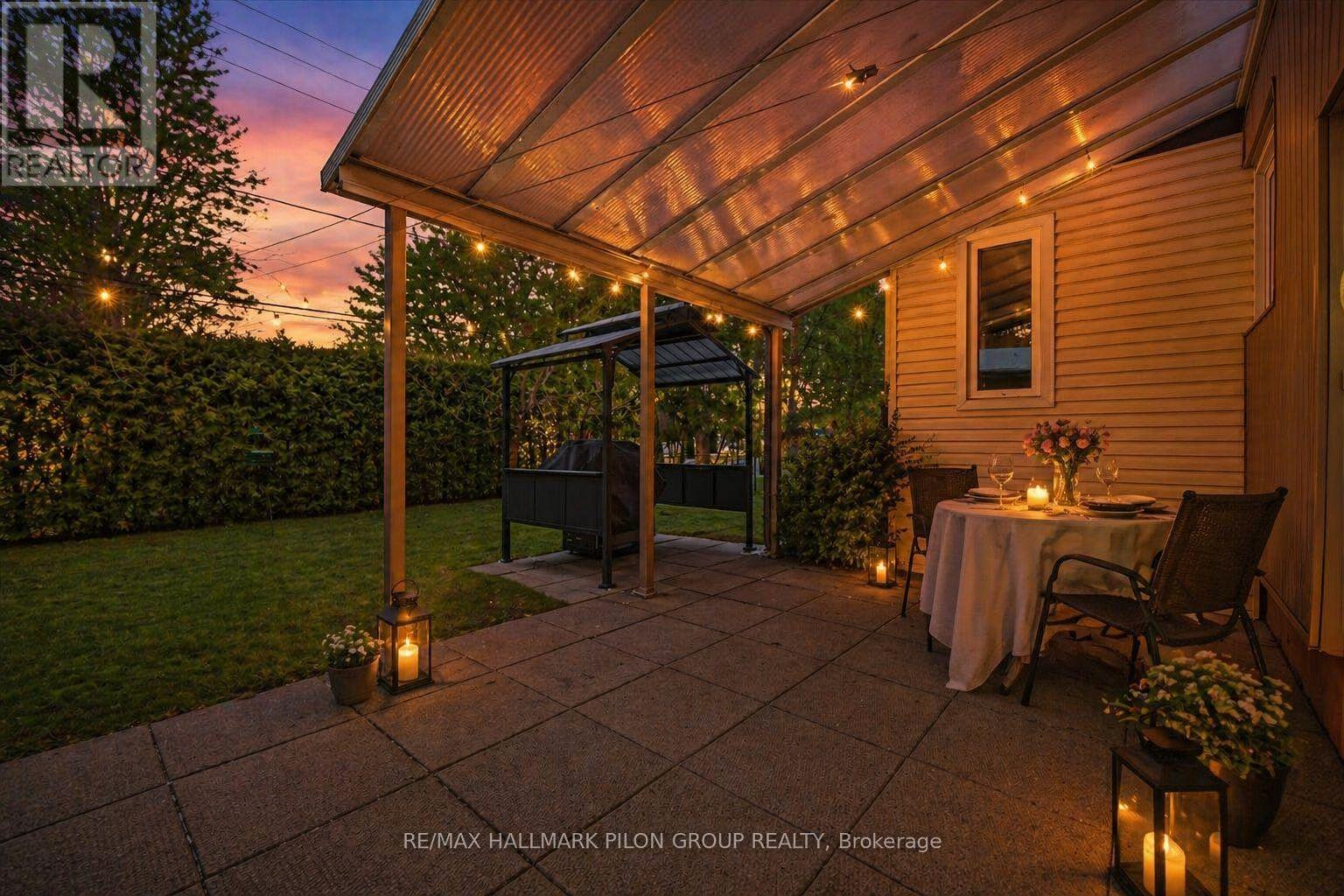 962 Weston Drive, Ottawa, ON - Outdoor With Deck Patio Veranda